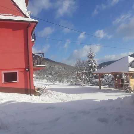 Malinowy Domek Mlynczyska Екстериор снимка