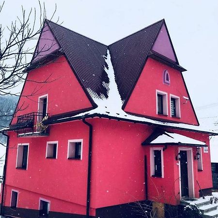Malinowy Domek Mlynczyska Екстериор снимка