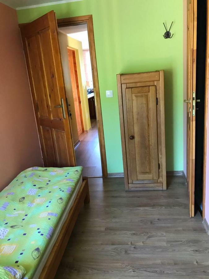 Malinowy Domek Mlynczyska Екстериор снимка
